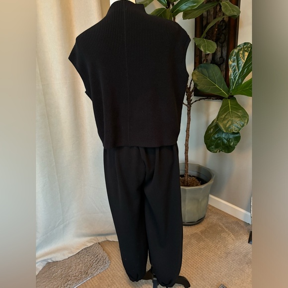Two piece sweater set. Large. Black - Picture 3 of 6